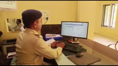 कनाड़िया: कनाड़िया क्षेत्र के बीचोली मर्दाना में एक डंपर ने कार को मारी टक्कर