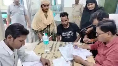 फर्रुखाबाद: पपियापुर निवासी युवक को गांव में ही दबंगों ने जमकर पीटा,आज जिला अस्पताल लोहिया में हुआ मेडिकल परीक्षण