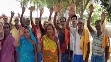 नौतन: नौतन प्रखंड क्षेत्र के मंगलपुर में पौधों के लिए लगाए गए ग्रीब्बियन की हुई चोरी वनपोषको में आक्रोश किया प्रदर्शन