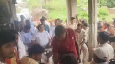 जलालगढ़: धनगामा काली मंदिर के बरामदे में खून का छिटा  देखकर भड़के एक समुदाय के लोग। धार्मिक उन्माद फैलाने का किया गया प्रयास।