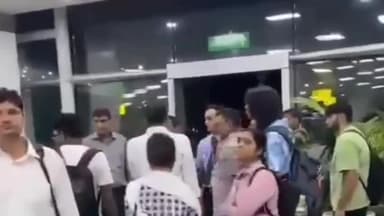 हुज़ूर: राजा भोज एयरपोर्ट पर फ्लाइट कैंसिल होने के कारण पेसेजंर्स ने किया हंगामा
