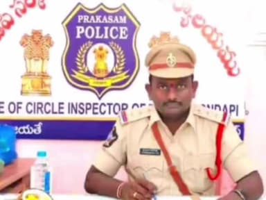 కొండపి: పట్టణ పోలీస్ స్టేషన్ పరిధిలో సైబర్ మోసాల పట్ల ప్రజలు అప్రమత్తంగా ఉండాలి : సీఐ పాండురంగారావు సూచన