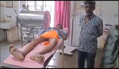 शिवपुरी नगर: कुटवारा के गैस कमांड सेंटर के पास दुकान के लिए मुर्गा लेने जा रहे बाइक सवार को ऑटो ने मारी टक्कर, अस्पताल में इलाज जारी