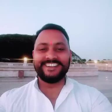 #गोण्डा_मांगे_विश्विद्यालय_कल_सात_को_शाम_3_बजेसेना_की_बैठक
आप सभी गोण्डावासियो से हाथ🙏🏻जोड़कर निवेदन है कि विश्विद्यालय के मुद्दे पर जाति पाति ऊंचनीच हिन्दू मुस्लिम सबके भेदभाव से ऊपर उठकर अवधकेसरी सेना का साथ दीजिये, जिससे आप सभी के मेहनत