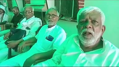 राजातालाब: बीरभानपुर में पूर्व राज्य मंत्री सुरेंद्र सिंह पटेल के आवास पर जातिगत जनगणना को लेकर आम सभा को सफल बनाने हेतु हुई बैठक