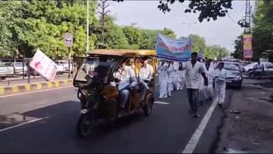 अलवर: चिकित्सा एवं स्वास्थ्य विभाग की ओर से जिला अस्पताल से 38 वे नेत्रदान पखवाड़े के तहत निकाली गई जागरूकता रैली