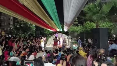 हाइड पार्क, नोएडा में राधे राधे जय श्री कृष्ण का कीर्तन करते श्रद्धालु #कृष्णजन्माष्टमी #कीर्तन #news_india #bhajan