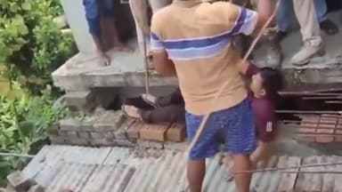 बेगूसराय: नगर थाना अंतर्गत मारवाड़ी मोहल्ले में दो भाइयों में जमीनी विवाद में हुई हिंसक झड़प, मौके पर पहुंची पुलिस