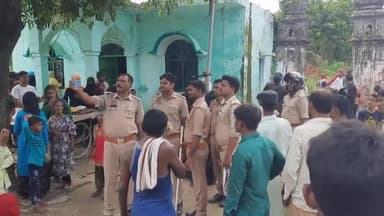 उतरौला: बनगवा के तकिया कर्बला में कड़ी सुरक्षा के बीच मनाया गया चेहल्लुम का त्यौहार