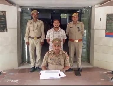 हाथरस: खानपुर चौराहे के पास से पुलिस ने एक अभियुक्त को किया गिरफ्तार, कब्जे से 1 अवैध तमंचा व 1 जिंदा कारतूस 315 बोर किया बरामद