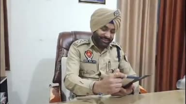 ਪਠਾਨਕੋਟ: ਡੀਐੱਸਪੀ ਵੱਲੋਂ ਆਪਣੇ ਦਫਤਰ ਵਿਖੇ ਜਨਮ ਅਸ਼ਟਮੀ ਨੂੰ ਲੈਕੇ ਸ਼ਹਿਰ ਦੇ ਮੰਦਿਰਾਂ ਵਿਚ ਸੁਰੱਖਿਆ ਪ੍ਰਬੰਧਾਂ ਦੀ ਦਿੱਤੀ ਜਾਣਕਾਰੀ