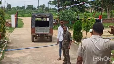 मोहम्मदगंज: कादलकुर्मी गांव की नाबालिक लड़की को भगाने के आरोपी के पास से लड़की को पुलिस ने मोहम्मदगंज रेलवे स्टेशन से किया बरामद