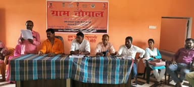 भदोही: शुक्रवार को दुरासी व तारापुर में आयोजित हुई ग्राम चौपाल, ग्रामीणों की सुनी गईं समस्याएँ