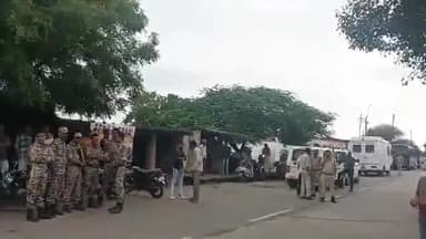 पिपलोदा: भारतीय जनता पार्टी की जन आशीर्वाद यात्रा शुक्रवार को क्षेत्रीय विधायक राजेंद्र पांडे के नेतृत्व में पिपलोदा नगर पहुंची