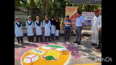 नागौर: नागौर जिला कलेक्ट्रेट परिसर के बाहर छात्राओं ने विश्व साक्षरता दिवस पर बधाई रंगोली,जिला कलेक्टर ने किया अवलोकन