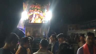 श्रीकृष्ण जन्माष्टमी के शुभअवसर पर अग्रवाल समाज ने शहर में निकाली भव्य शोभायात्रा। 

#news_express #dalynews #virlnews