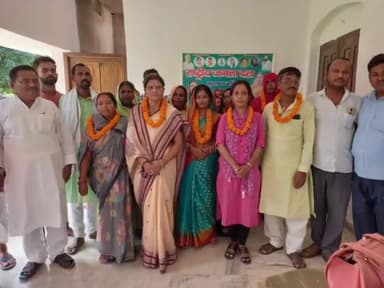 सुरसंड: सुरसंड में राजद कार्यकर्ताओं की बैठक हुई संपन्न, पार्टी की मजबूती को लेकर की गई चर्चा