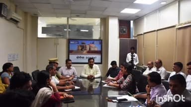 सोनीपत: हरियाणा राज्य सफाई कर्मचारी आयोग के चेयरमैन ने सोनीपत लघु सचिवालय में आयोजित बैठक में अधिकारियों को दिए दिशा निर्देश