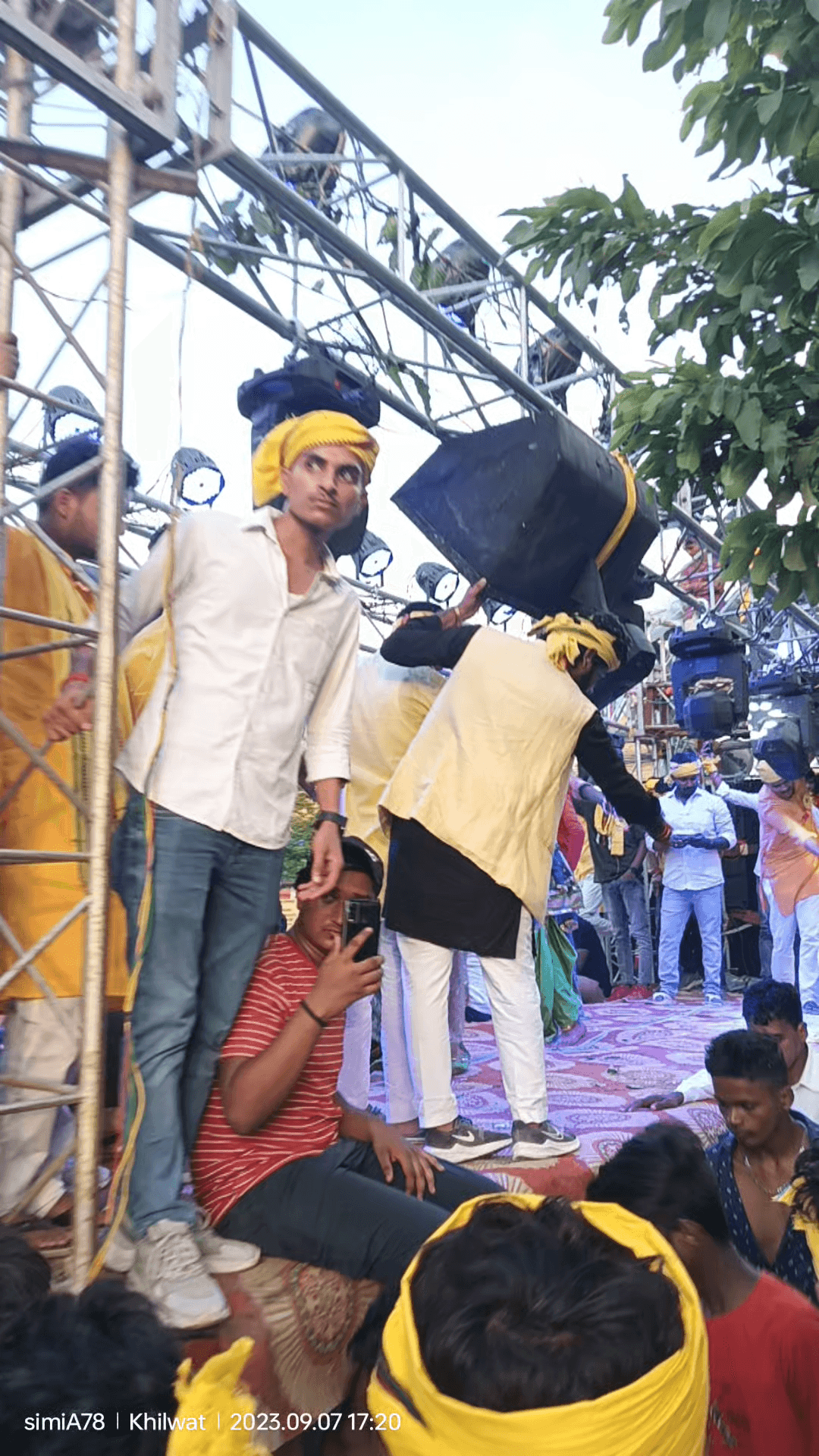 बिदुपुर: जय श्री कृष्णा
#news #viral #apniawaj #krishnjanmasthami #video #futej #follow