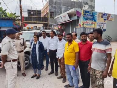 फारबिसगंज: महावीरी झंडा शोभायात्रा को लेकर फारबिसगंज एसडीओ ने राजेंद्र चौक पर किया स्थल निरीक्षण