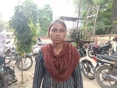 फर्रुखाबाद: लकूला निवासी महिला ने पति के ऊपर मिट्टी का तेल डालकर आग लगाने के प्रयास का लगाया आरोप, SP कार्यालय में SP से लगाई गुहार