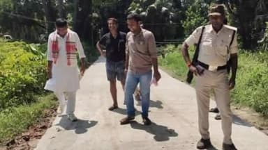 मंसूरचक: बछवारा विधायक सुरेंद्र मेहता ने मंसूरचक प्रखंड में नव निर्माणाधीन सड़क का लिया जायजा, मौके पर मौजूद रहे पूर्व सरपंच