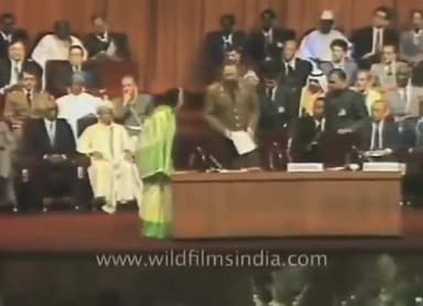 शिखर सम्मेलन, नई दिल्ली, भारत, मार्च 1983 .. 
40 साल पहले.. 
100 से ज़्यादा देशों के राष्ट्रपति, प्रधानमंत्री और विदेश मंत्रियों ने शिरकत की थी।