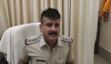 धौलपुर: पुलिस थाना कोतवाली द्वारा सागर पाड़ा चौकी के नजदीक चेक पोस्ट पर एक गाड़ी से भारी संख्या में कैश किया गया बरामद