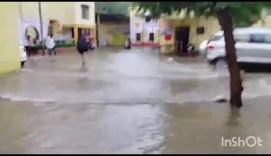 बरेली: बारिश के चलते ज़िला अस्पताल में हुआ जलभराव