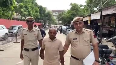 पंचकूला: मौली चौकी पुलिस की टीम ने 31 बोतल देसी अवैध शराब के साथ गिरफ्तार किए गए आरोपी को कोर्ट में किया पेश