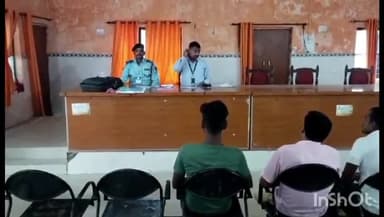 करनैलगंज: ब्लॉक सभागार कर्नलगंज में एसआईएस इंडिया लिमिटेड द्वारा युवाओं को स्थाई रोजगार देने हेतु पंजीयन शिविर का किया गया आयोजन