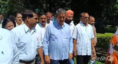 देहरादून: पूर्व मुख्यमंत्री हरीश रावत ने कांग्रेस भवन में सरकार को घेरा, कहा- भाजपा के लोग जोड़ने वाले नहीं काटने वाले लोग हैं