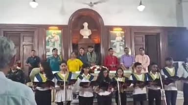 কলকাতা: স্কটিশ চার্চ কলেজের একটি অনুষ্ঠানে আজ উপস্থিত ছিলেন বিজেপি নেতা তথা অভিনেতা মিঠুন চক্রবর্তী