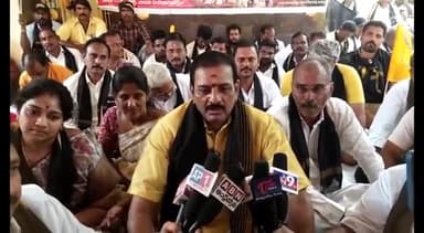 కావలి: వైసీపీ పతనానికి టైం స్టార్ట్ అయింది: టీడీపీ కార్యాలయం వద్ద సామూహిక నిరసన దీక్ష కార్యక్రమంలో ఇంఛార్జి మాలేపాటి