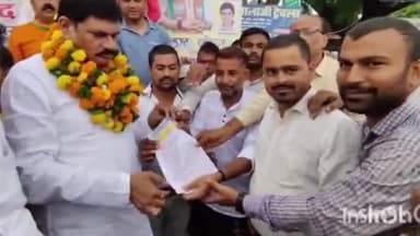 गोरमी: गोरमी में अपनी विभिन्न मानों को लेकर पटवारी संघ ने राज्य मंत्री ओपीएस भदौरिया को दिया ज्ञापन