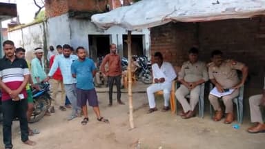 कुंडा: बंधवा विजईमऊ में आटा चक्की पर सोते समय हुई अधेड़ की हत्या के मामले में दूसरे दिन किया गया शव का अंतिम संस्कार