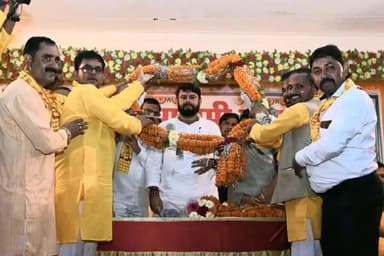 बेमेतरा: बेसिक स्कूल मैदान में यादव ठेवार समाज द्वारा आयोजित कृष्ण जन्माष्टमी कार्यक्रम में शामिल हुए MLA आशीष छाबड़ा