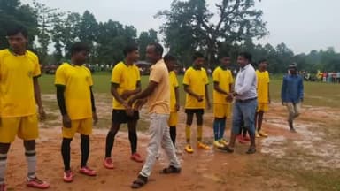 पीरटांड: खुखरा पंचायत के शिव शक्ति स्पोर्ट क्लब द्वारा आयोजित दो दिवसीय फुटबॉल टुर्नामेंट का हुआ समापन