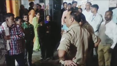 इटावा: जिला अस्पताल में भर्ती महिला द्वारा बेटे को जन्म देने के पति हुआ अगवा, महिला बोली- हमारी लव मैरिज से नाखुश थे जीजा