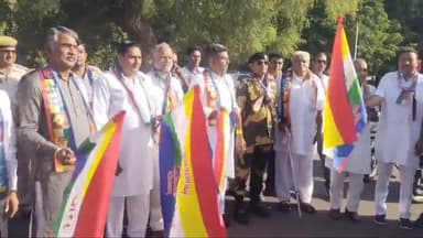 बीकानेर: आत्महत्या की रोकथाम के लिए जिला कलेक्ट्रेट से ऊर्जा मंत्री भंवर सिंह भाटी ने जन जागृति रैली को दिखाई झंडी