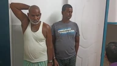 जमुई: टाउन थाने की पुलिस ने खैरमा व मंझवे से दो अभियुक्तों को किया गिरफ्तार, मेडिकल जांच के बाद भेजा जेल