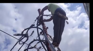 पैलानी: पैलानी विद्युत उपकेंद्र में 12 घंटे विद्युत व्यवस्था रही बाधित, भारी बारिश और आंधी के चलते विद्युत व्यवस्था हुई ध्वस्त