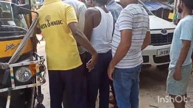 मोहम्मदगंज: बिचलाडीह गांव के समीप मुख्य पथ पर बाइक की टक्कर से एक युवक व बाइक चालक हुआ घायल, भेजा गया अस्पताल