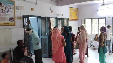 धनौरा: शहर में बुखार के मरीजों की बढ़ी संख्या, 18 मरीजों को चिकित्सा अधीक्षक ने गंभीर हालत में अमरोहा के लिए किया रेफर