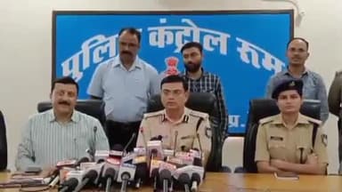 जबलपुर: एक दर्जन से ज्यादा नकबजनों द्वारा की जा रही थी नकबजनी की घटनाएं, पांच शातिर नकबजन गिरफ्तार, एसपी कंट्रोल रूम खुलासा