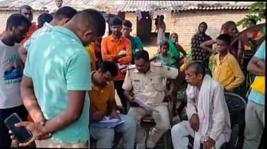 बक्सर: मुकुंदपुर गांव में एक अधेड़ की संदेहास्पद परिस्थितियों में हुई मौत, बक्सर पोस्टमार्टम हाउस में शव का हुआ पोस्टमार्टम