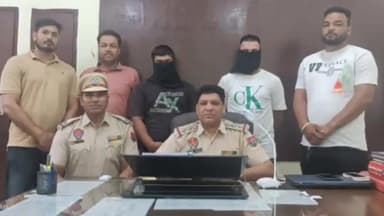 ਜਲੰਧਰ 1: ਜਲੰਧਰ ਦੇ ਥਾਣਾ ਰਾਮਾਮੰਡੀ ਦੀ ਪੁਲਿਸ ਦੇ ਵੱਲੋਂ ਨੰਗਲਸ਼ਾਮ ਚੌਂਕ ਤੋਂ 2 ਅਰੋਪੀਆਂ ਨੂੰ ਕੀਤਾ ਗਿਆ ਗ੍ਰਿਫਤਾਰ