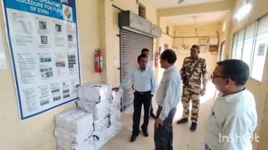 बेमेतरा: कलेक्टर पदुम सिंह एल्मा ने वीवी पैट वेयर हाउस का किया निरीक्षण, संबंधितों को दिए आवश्यक दिशा-निर्देश