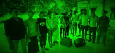 उचकागांव: मीरगंज में प्रशासन के रोक के बावजूद अश्लील प्रदर्शन करने के आरोप में पुलिस ने की कार्रवाई 13 लोगों को हिरासत में लिया