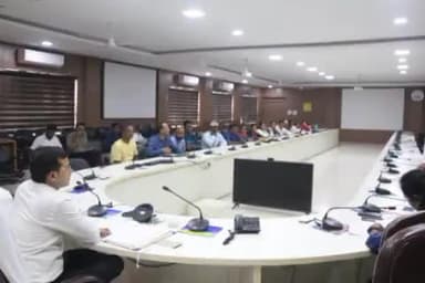 होशंगाबाद नगर: जिला कलेक्टर नीरज कुमार सिंह कलेक्ट कार्यालय में खिलाड़ियों के लिए समुचित व्यवस्था सुनिश्चित करने के लिए दिए निर्देश